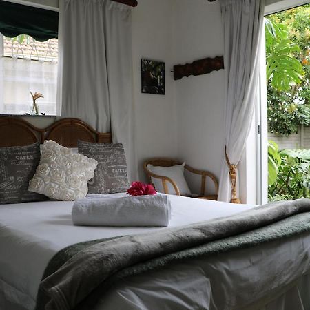 איסט לונדון Forword'S River Lodge מראה חיצוני תמונה