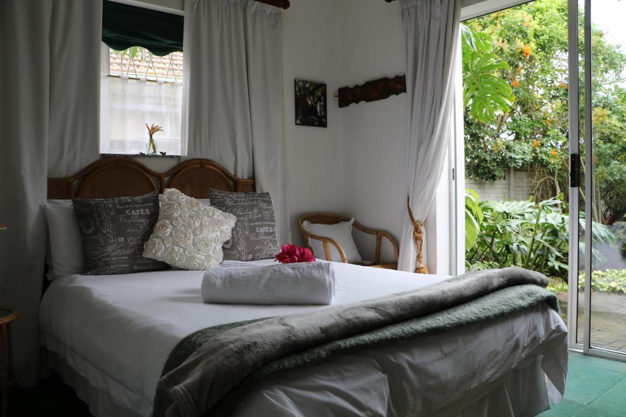 איסט לונדון Forword'S River Lodge מראה חיצוני תמונה